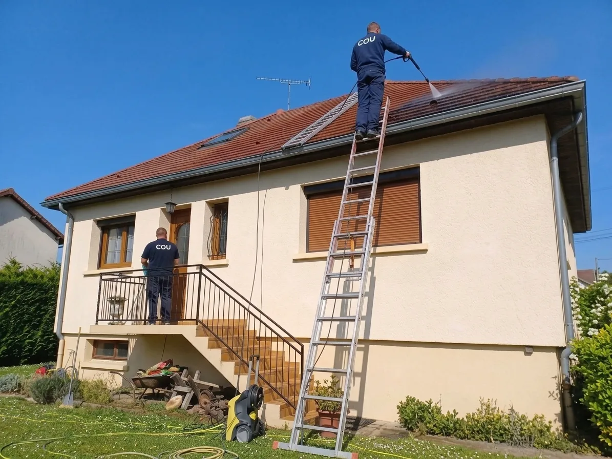 Démoussage de toiture à Champs-sur-Marne Démoussage de toiture à Champs-sur-Marne